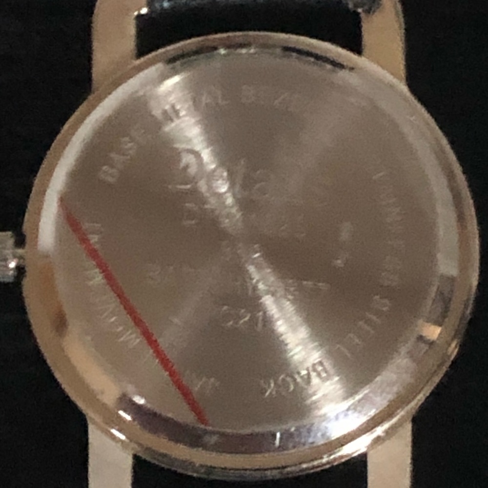 Women’s Watch - Picture 6 of 7